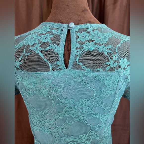 MODCLOTH Floral Lace Dress Made in the USA size Medium l17 - Picture 6 of 9